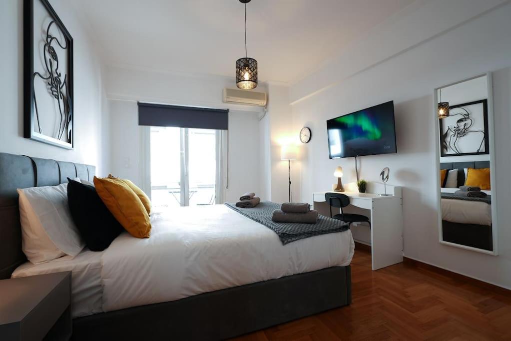 Syntagma Square, 70Sqm Pentelis Sunny Apartment Атина Екстериор снимка