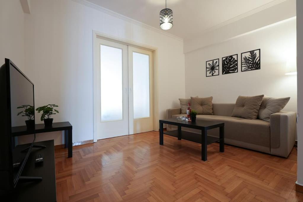 Syntagma Square, 70Sqm Pentelis Sunny Apartment Атина Екстериор снимка