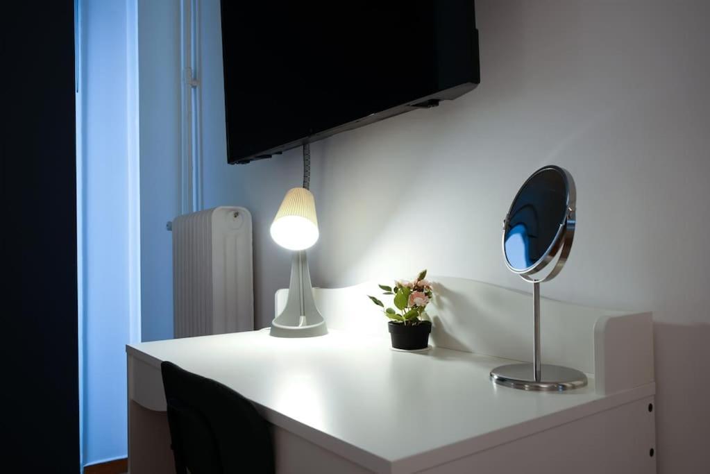 Syntagma Square, 70Sqm Pentelis Sunny Apartment Атина Екстериор снимка